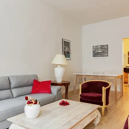 St Martin Apartment Paris