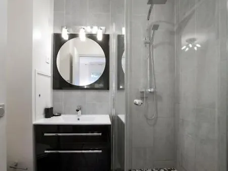 Apartment St Martin Paris