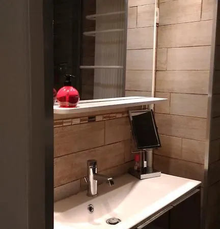 Apartment St Martin Paris